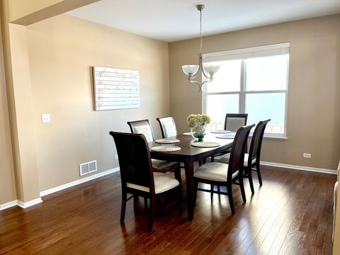 350 Shadow Hill Dr, Elgin, IL 60124 photo 6