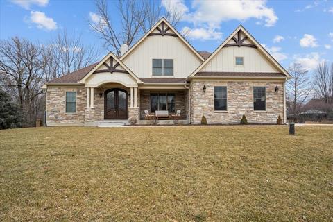 31 W690 Percheron Ln, Wayne, IL 60184 photo 1