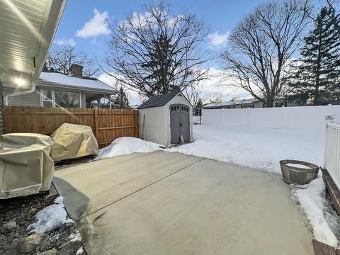 1748 Valley View Dr, Freeport, IL 61032 photo 39