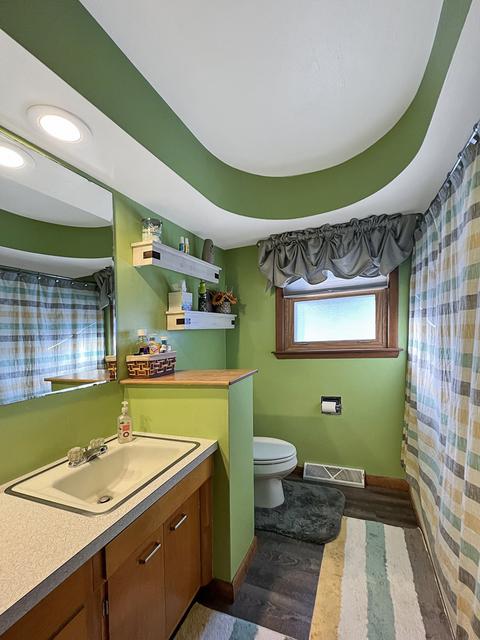 1748 Valley View Dr, Freeport, IL 61032 photo 18