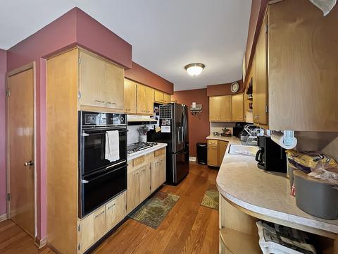 1748 Valley View Dr, Freeport, IL 61032 photo 12