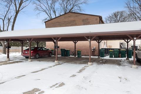 409 Arrow Trl, Wheeling, IL 60090 photo 2