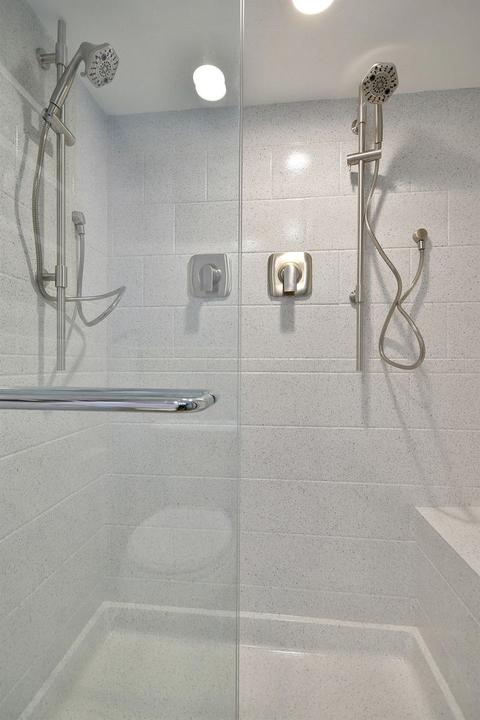 1316 Fairlane Dr, Schaumburg, IL 60193 photo 17