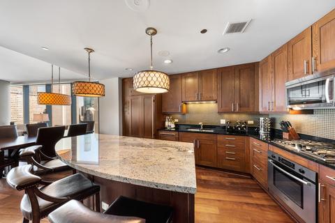 60 E Monroe St #3607, Chicago, IL 60603 photo 11