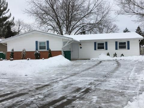 952 Pebble Dr, Wheeling, IL 60090 photo 1