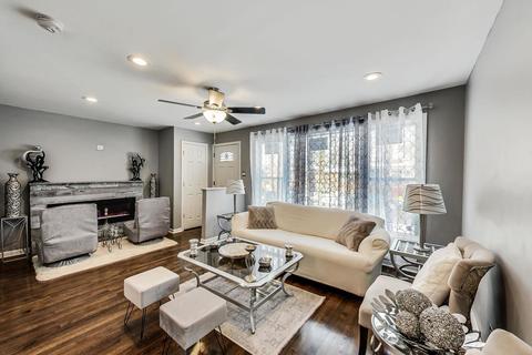 555 E 92nd St, Chicago, IL 60619 photo 4