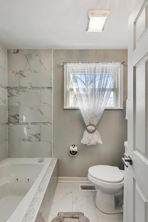 555 E 92nd St, Chicago, IL 60619 photo 21