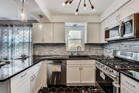 555 E 92nd St, Chicago, IL 60619 photo 8