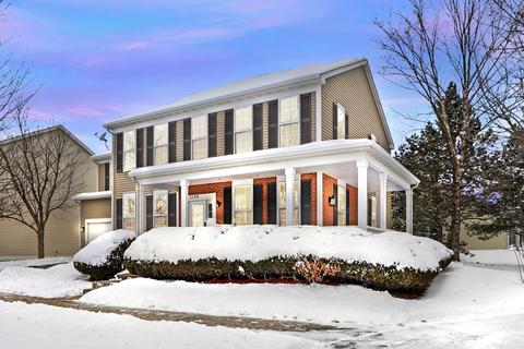 1150 Symphony Dr, Aurora, IL 60504 photo 1