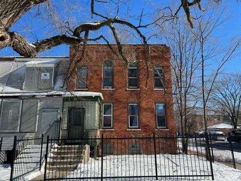 10665 S Champlain Ave, Chicago, IL 60628 photo 1
