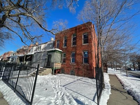 10665 S Champlain Ave, Chicago, IL 60628 photo 3