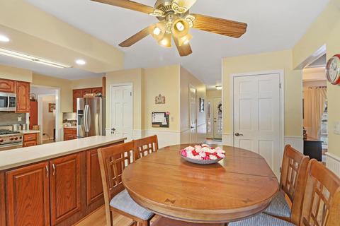 38 W681 Arrowmaker Pass, Elgin, IL 60124 photo 7