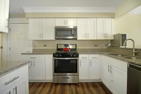 3014 Anton Dr, Aurora, IL 60504 photo 4