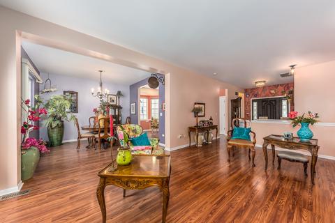 21012 Walnut Dr, Plainfield, IL 60544 photo 2