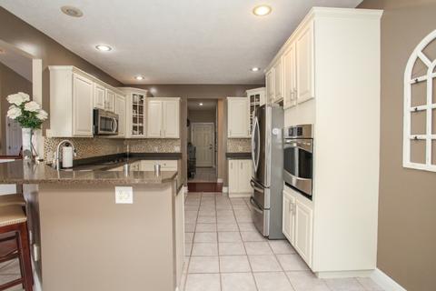 1 Weaver Ct, Bloomington, IL 61704 photo 7