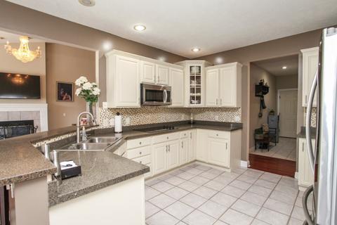 1 Weaver Ct, Bloomington, IL 61704 photo 8