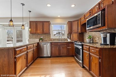 408 W Cole Ave, Wheaton, IL 60187 photo 5