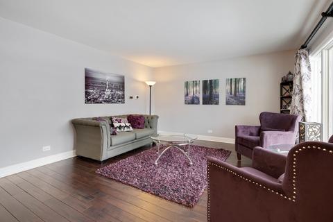 535 Western St, Hoffman Estates, IL 60169 photo 4