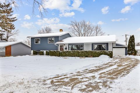 535 Western St, Hoffman Estates, IL 60169 photo 2