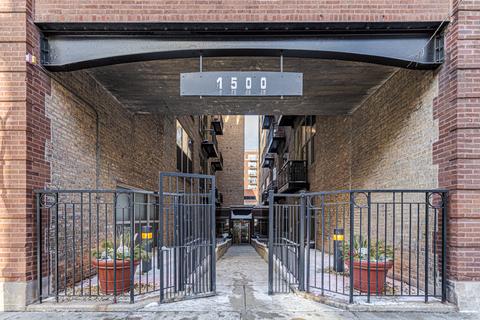 1500 W Monroe St #402, Chicago, IL 60607 photo 2