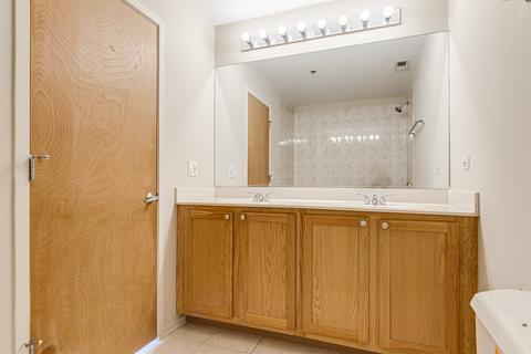 1500 W Monroe St #402, Chicago, IL 60607 photo 6