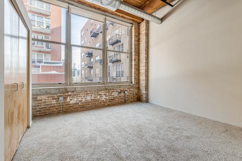 1500 W Monroe St #402, Chicago, IL 60607 photo 13