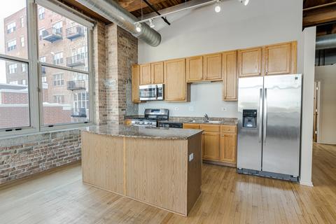 1500 W Monroe St #402, Chicago, IL 60607 photo 4