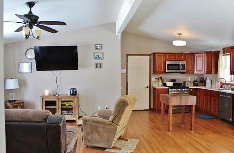 305 N Union St, Dwight, IL 60420 photo 4