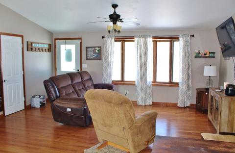 305 N Union St, Dwight, IL 60420 photo 8