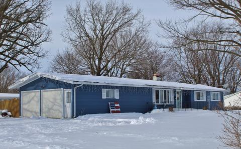 305 N Union St, Dwight, IL 60420 photo 1