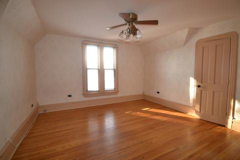 310 Wabash St, Elgin, IL 60123 photo 9
