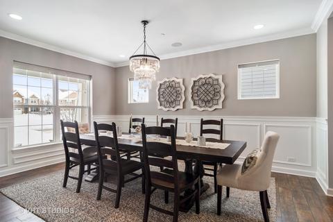 3577 Harold Cir, Hoffman Estates, IL 60192 photo 9