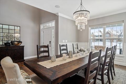 3577 Harold Cir, Hoffman Estates, IL 60192 photo 10
