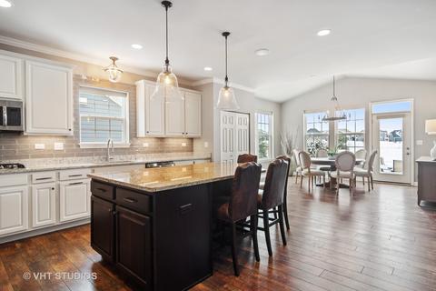 3577 Harold Cir, Hoffman Estates, IL 60192 photo 6