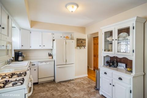 1660 W Byron Ave, Addison, IL 60101 photo 5