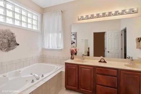5401 Heather Ln, Johnsburg, IL 60051 photo 16