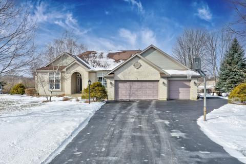 5401 Heather Ln, Johnsburg, IL 60051 photo 2