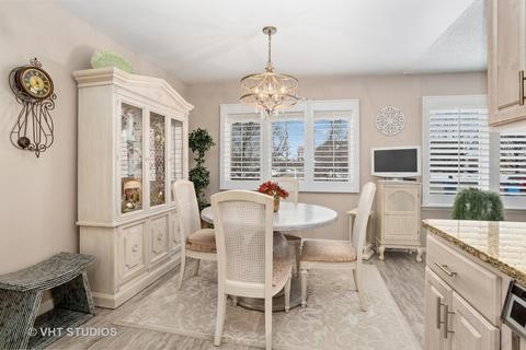 2227 S Wolf Rd, Des Plaines, IL 60018 photo 23
