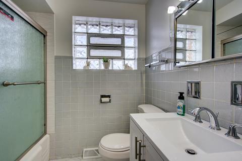 3603 W 65th Pl, Chicago, IL 60629 photo 10