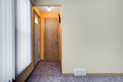 3603 W 65th Pl, Chicago, IL 60629 photo 3