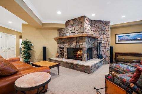 1105 Astor Pl, Glencoe, IL 60022 photo 25