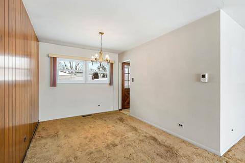 181 Michael Rd, Des Plaines, IL 60016 photo 5