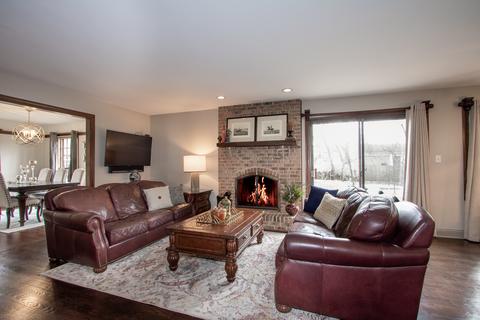 4131 Oaksbury Ln, Rolling Meadows, IL 60008 photo 6