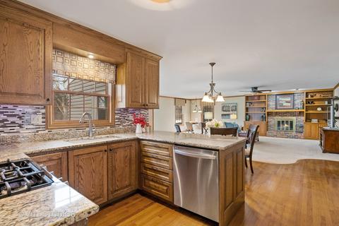 4917 Adele Dr, Gurnee, IL 60031 photo 5