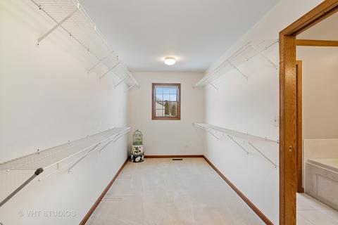 4917 Adele Dr, Gurnee, IL 60031 photo 11