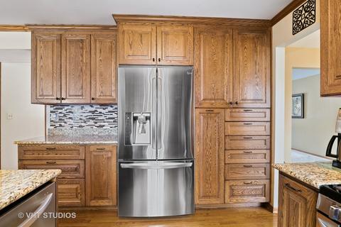 4917 Adele Dr, Gurnee, IL 60031 photo 6