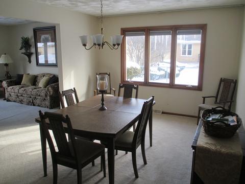 7824 Cherry Tree Ln, Willowbrook, IL 60527 photo 7