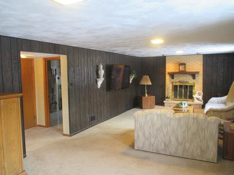 7824 Cherry Tree Ln, Willowbrook, IL 60527 photo 25