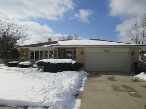 7824 Cherry Tree Ln, Willowbrook, IL 60527 photo 2