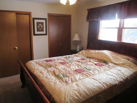 7824 Cherry Tree Ln, Willowbrook, IL 60527 photo 16